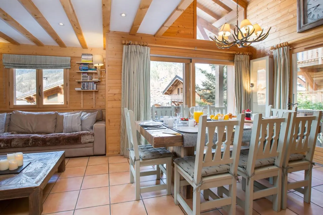 Chalet Muguet Gauche With Hot Tub Sleeps 10 Central Morzine