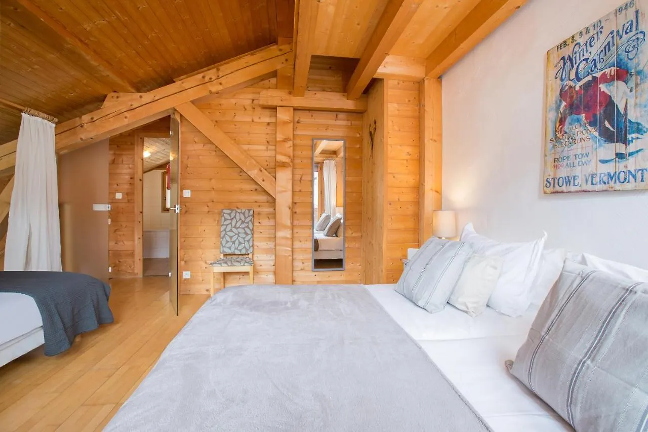 Chalet Muguet Gauche With Hot Tub Sleeps 10 Central Morzine