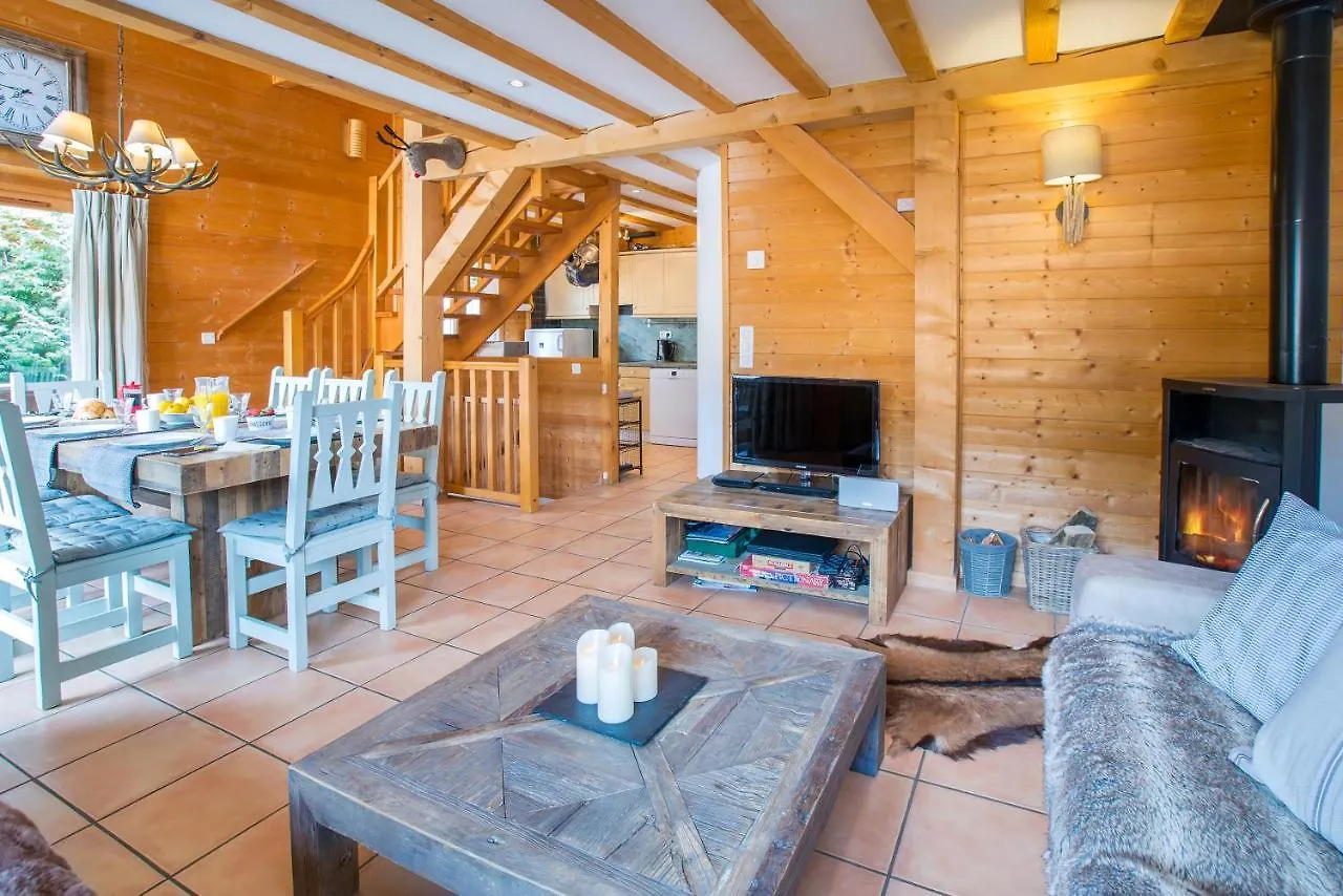 Chalet Muguet Gauche With Hot Tub Sleeps 10 Central Morzine